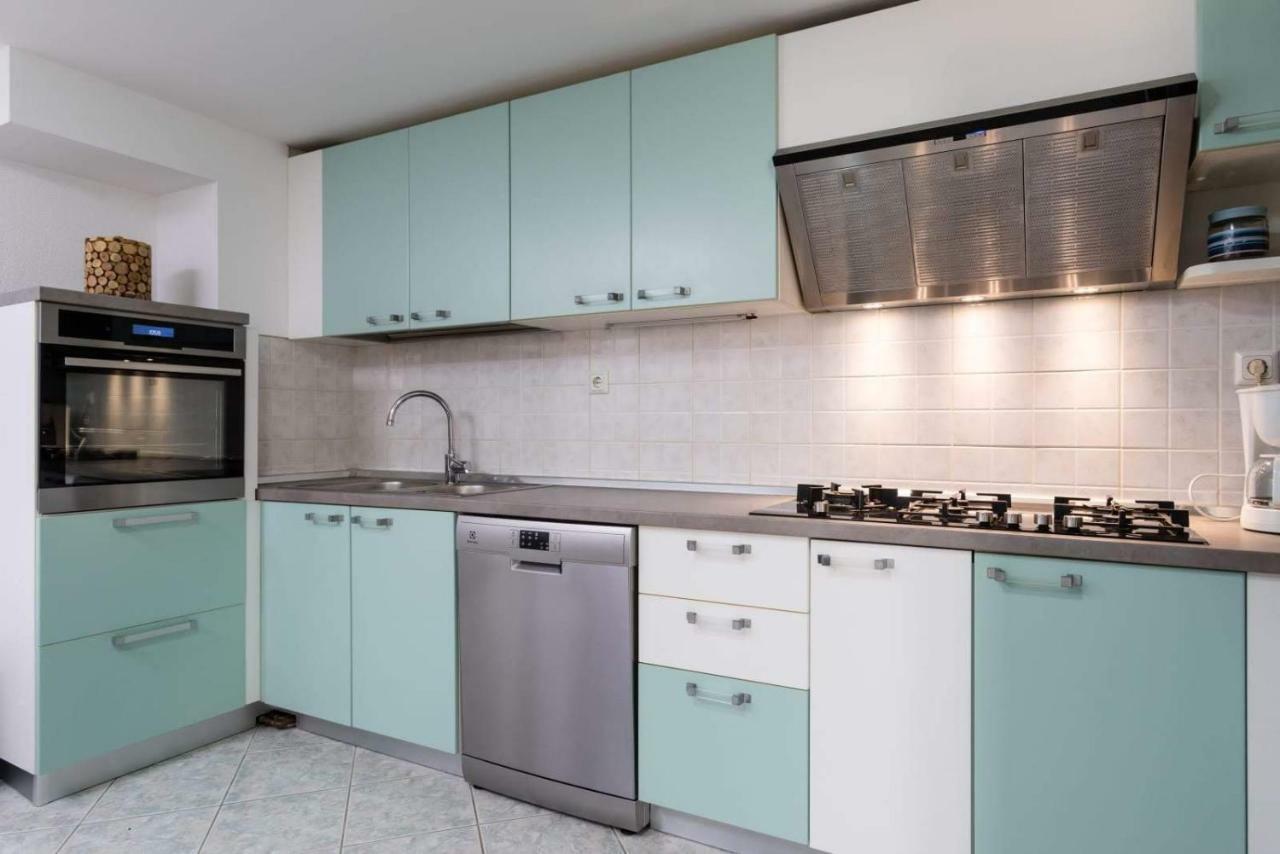 Apartmani Vinko Tribunj-Sovlje Трибунь Экстерьер фото
